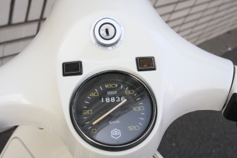 ベスパ P200 ホワイト 車両紹介