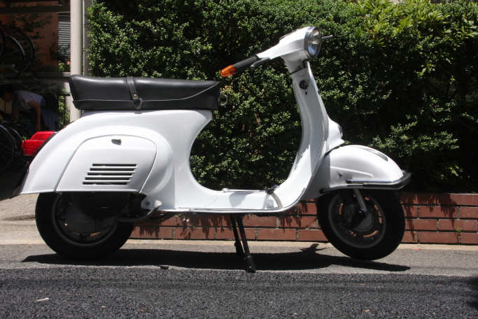 ベスパ 125ET3 ホワイト 車両紹介